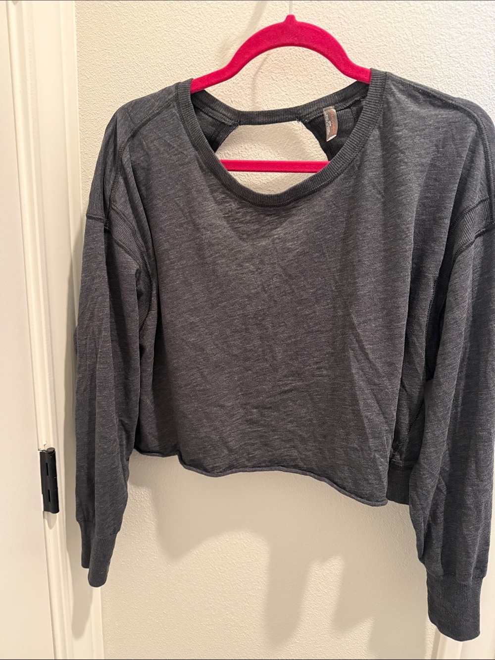Free People Charcoal Gray Women's Open-Back Cropped Top sz XS - Picture 2 of 3